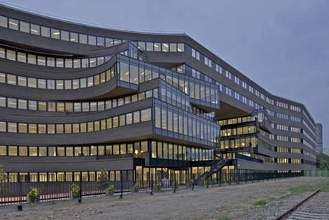 MVRDV, immeuble de bureaux Pushed Slab à Paris 
