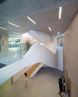 Images courtesy of Zaha Hadid Architects photo: (c) Luke Hayes

