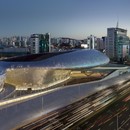 Le RIBA décerne à Zaha Hadid la médaille d’or royale pour l’architecture 2016 
