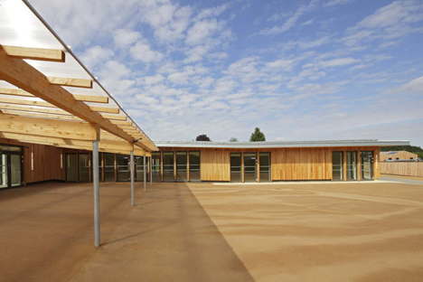 Nomade architectes : complexe scolaire Les Bartelottes à La Ville-du-Bois
