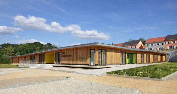 Nomade architectes : complexe scolaire Les Bartelottes à La Ville-du-Bois
