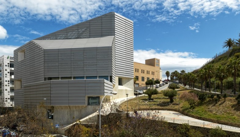 Paredes Pedrosa Arquitectos: Bibliothèque publique à Ceuta

