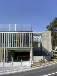 Díaz y Díaz Arquitectos, Parking Maternité et Centre d'Oncologie, Espagne
