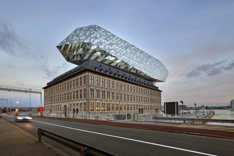 Zaha Hadid, inauguration de la Maison Portuaire à Antwerp - Anvers
