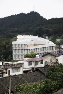 Rural Urban Framework, Hôpital Angdong, Baojing County, Chine 