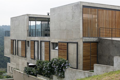 Apiacas Arquitetos Itahye House São Paulo, Brésil 
