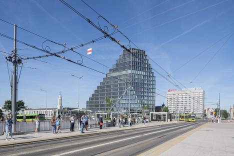 MVRDV signe Baltyk un nouveau bâtiment iconique pour Poznan en Pologne
