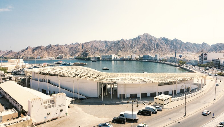 Snøhetta a achevé le marché aux poissons de Matrah (Oman)
