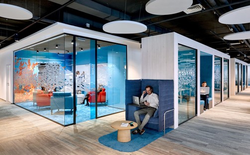 Evolution Design a créé pour Sberbank un siège comme Google
