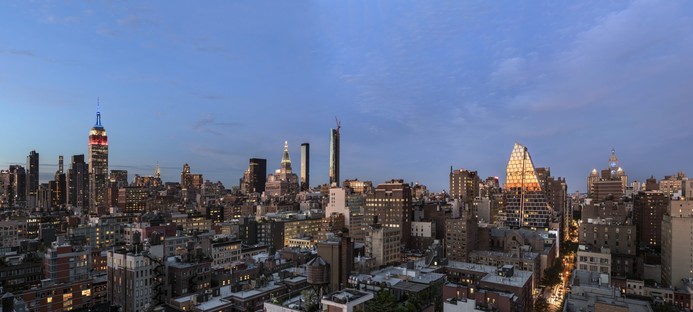 35XV un gratte-ciel pailleté à Manhattan de FXCollaborative
