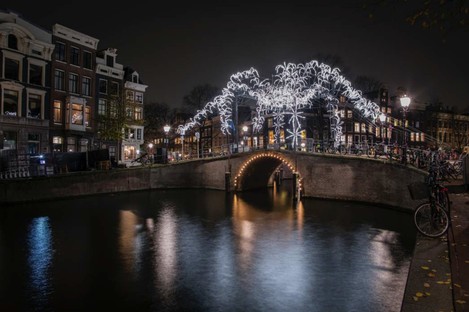 Œuvres artistiques et Architectures de lumière à Amsterdam, Montréal et Salerne
