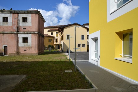 Valle Architetti Associati architecture dans des milieux stratifiés nouveau centre civique de Maniago
