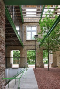 Architecten De Vylder Vinck Taillieu PC CARITAS, un espace expérimental à Melle<br />
