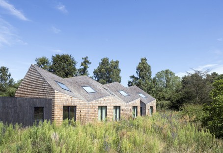 Blee Halligan Architects, de grange à B&B, Five Acre barn dans le Suffolk
