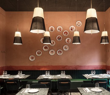 Vudafieri-Saverino Partners RØST design d'intérieur pour un restaurant à Milan
