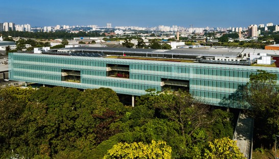 Dal Pian Arquitetos Natura Headquarters à Sao Paulo
