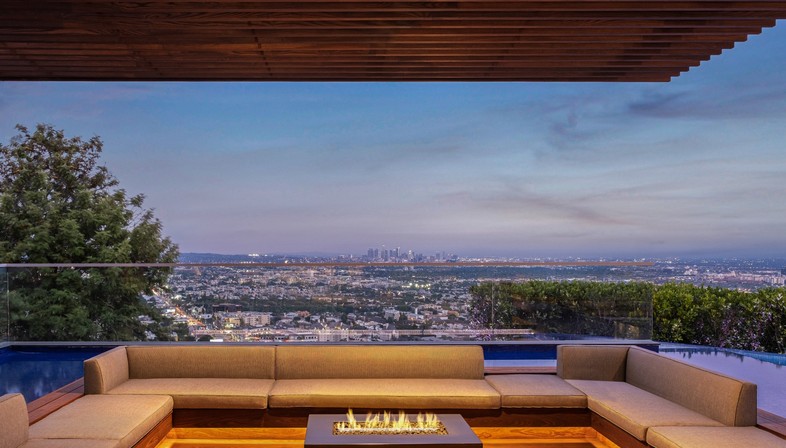 SAOTA Hillside maison avec vue sur la skyline de Los Angeles

