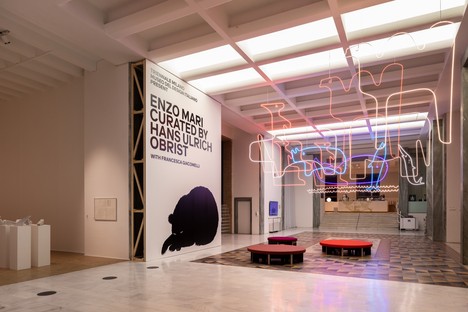 Adieu à Enzo Mari maestro du design, deux expositions le célèbrent à Milan
