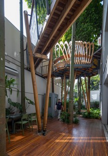 Superlimão les nouveaux bureaux de Populos à São Paulo avec cabane dans l'arbre

