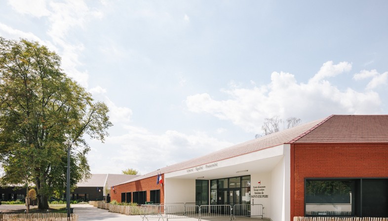 Vallet de Martinis Architectes deux nouvelles écoles à Noyon France
