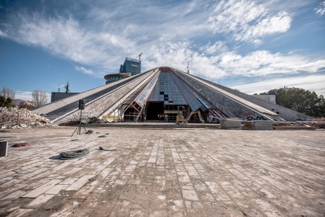 Un second souffle pour la Pyramide de Tirana, lancement du projet de MVRDV
