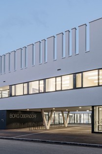 .Megatabs .BORG une école durable et à haute efficacité énergétique pour Oberndorf
