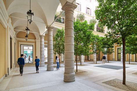 Foster + Partners Apple Via del Corso Rome
