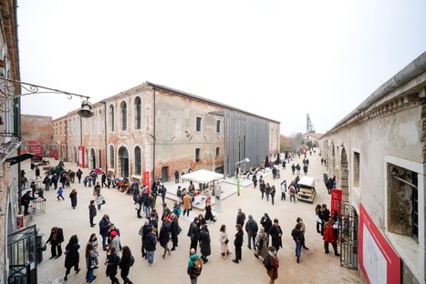 Les thèmes de COP26 et de la Biennale de Venise dans les webinaires d'Iris Ceramica Group
