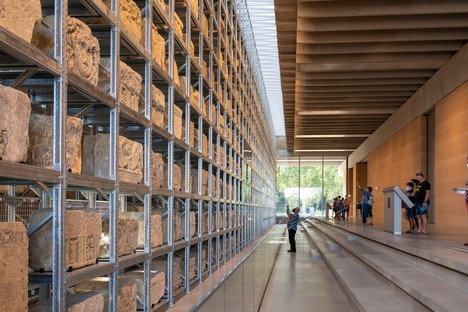 Foster + Partners Narbo Via le nouveau musée de Narbonne a ouvert ses portes au public
