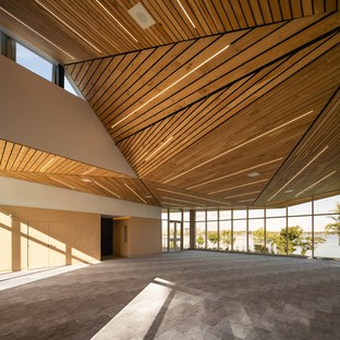 ADHOC Architectes & Prisme Architecture Centre nautique de la Baie-de-Valois Québec
