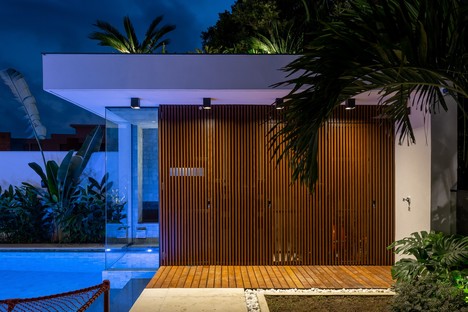 Raiz Arquitetura LIU House maison sur la plage de São Paulo
