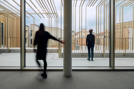 Atelier(s) Alfonso Femia Requalification et design d'intérieur nouvelle Banque Ersel à Milan

