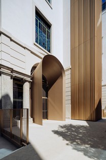 Atelier(s) Alfonso Femia Requalification et design d'intérieur nouvelle Banque Ersel à Milan
