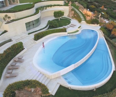 Fabio Mazzeo Architects une villa sculpturale en Sardaigne