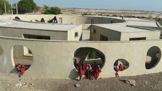 DAAZ Office: École élémentaire Jadgal en Iran 
