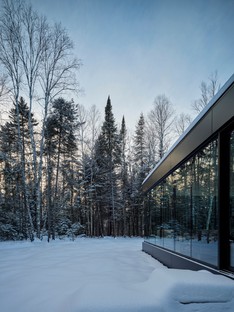 ACDF Architecture une maison de verre pour redécouvrir le lien avec la nature

