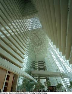 Moshe Safdie, hôtel Marina Bay Sands
