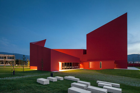 FAT, Future Architecture Thinking, Casa das artes, Portugal 

