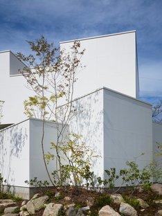fujiwarramuro architects, Bâtiment résidentiel à Minoh
