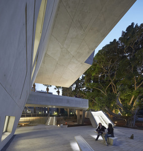 Zaha Hadid Architects, Issam Fares Institute, Beyrouth 
