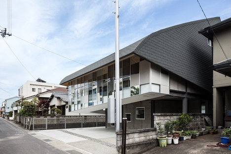 y+M design office conçoit la Y Ballet School à Tokushima 