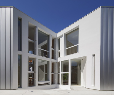 Takuro Yamamoto Architects : la maison aux 30 000 livres de Tokyo
