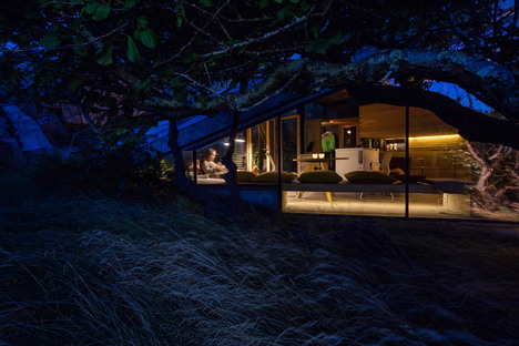 Lund Hagem Architects signe la Cabin Knapphullet au cœur des fjords norvégiens
