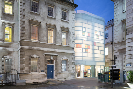 Steven Holl + jmarchitects signe le Maggie's Centre Barts à Londres
