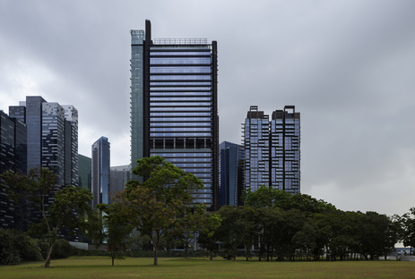 Le cabinet Ingenhoven architects signe le Marina One à Singapour
