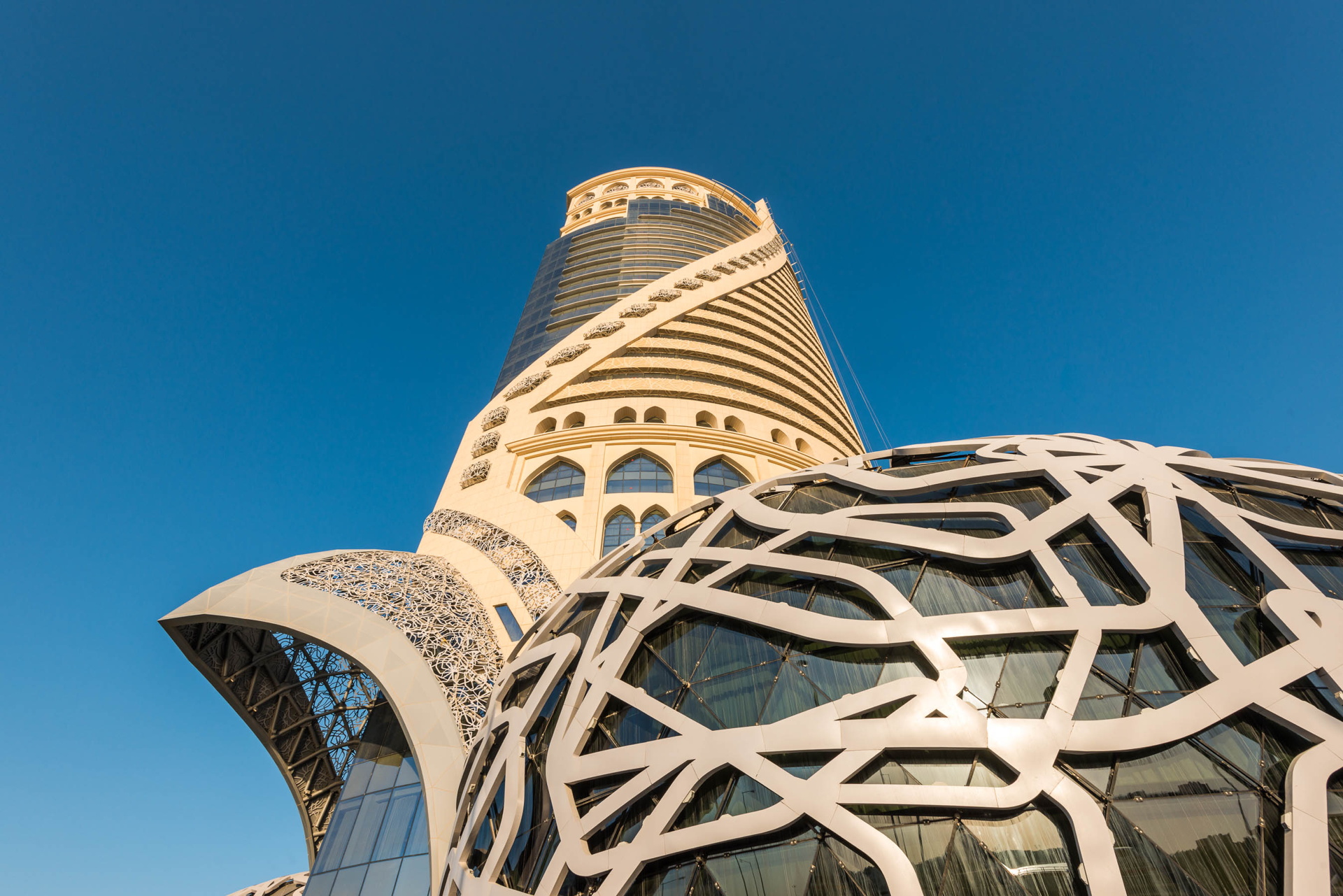 South West Architecture en collaboration avec FMG : Mondrian Doha au Qatar