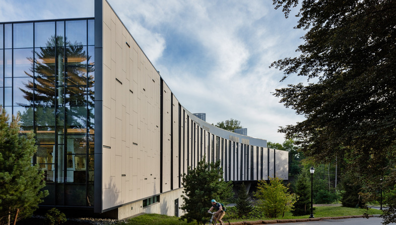 Le cabinet Ennead Architects signe le Bridge for Laboratory Sciences de Poughkeepsie
