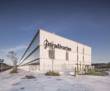 Batlle I Roig : nouveau siège de Stradivarius à Cerdanyola del Vallès 