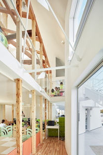 MAD Architects signe la Clover House, une école maternelle à Okazaki (Japon)
