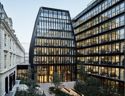 PCA-STREAM : rue de Laborde, transformation en bureaux d’une ancienne caserne royale parisienne 

